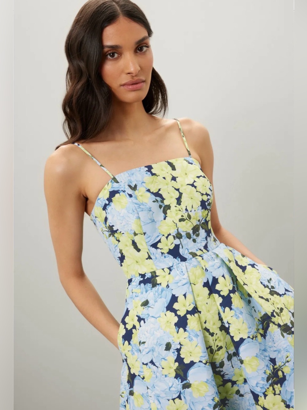 SACHIN BABI Beau Gown
Floral Maxi Dress with Spaghetti Straps Sz 12 - Picture 6 of 16